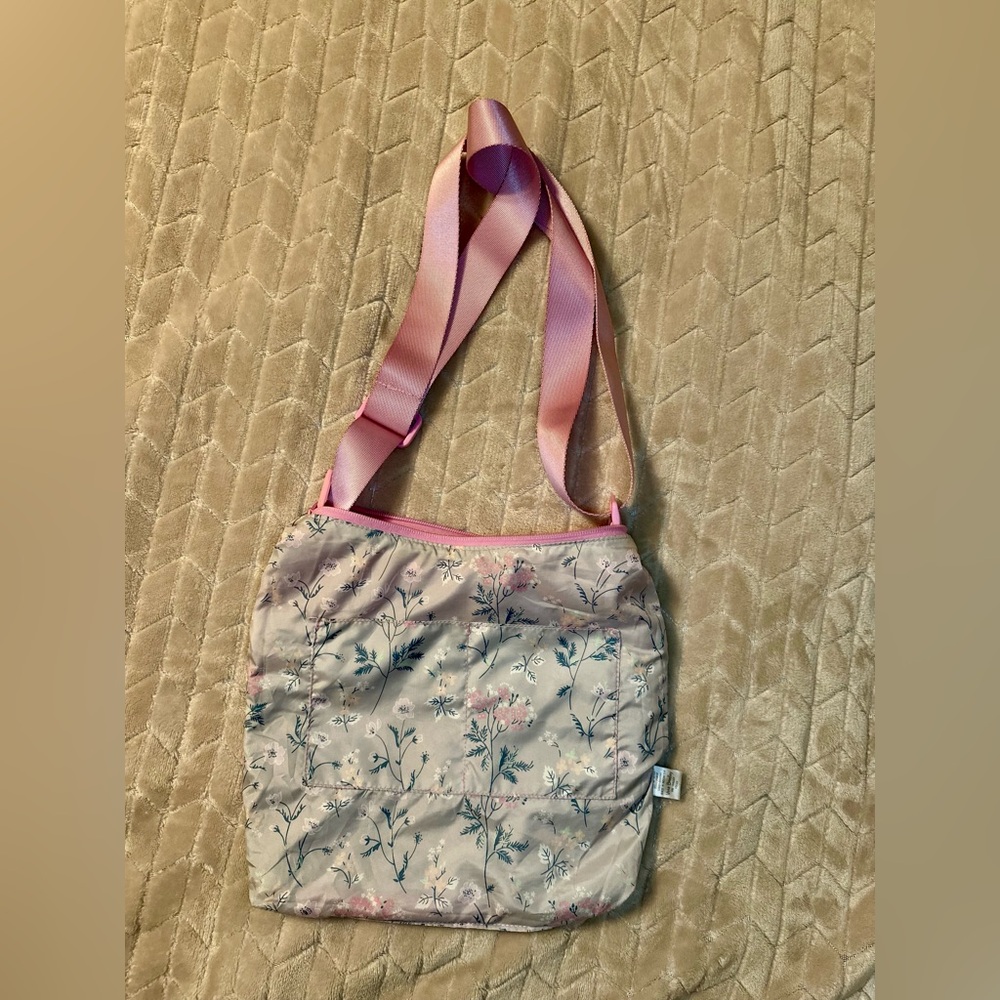 Vera Bradley Summer Pink Lighten Up Hipster Crossbody - Picture 4 of 9